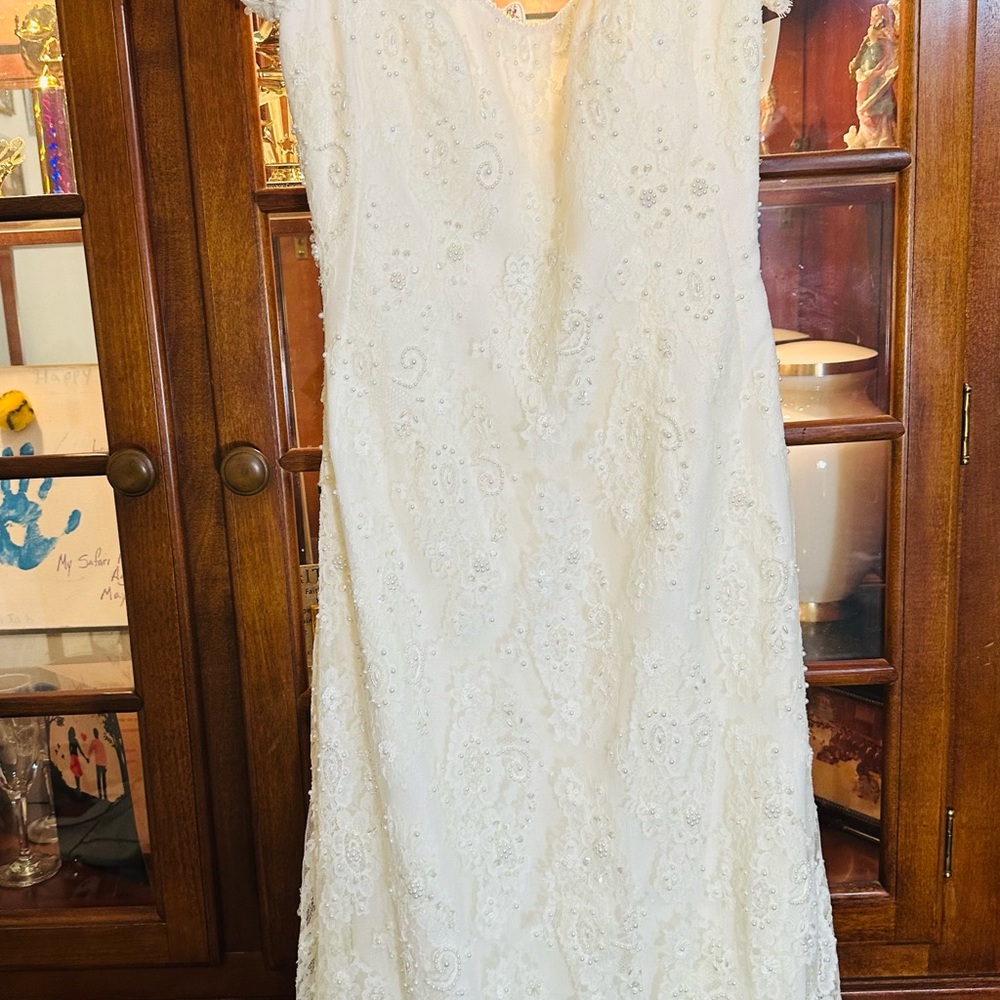 MORILEE Hand Beaded Short Sleeved Long Luxurious Wedding Gown SZ 6 $1000 MSRP - Picture 8 of 16